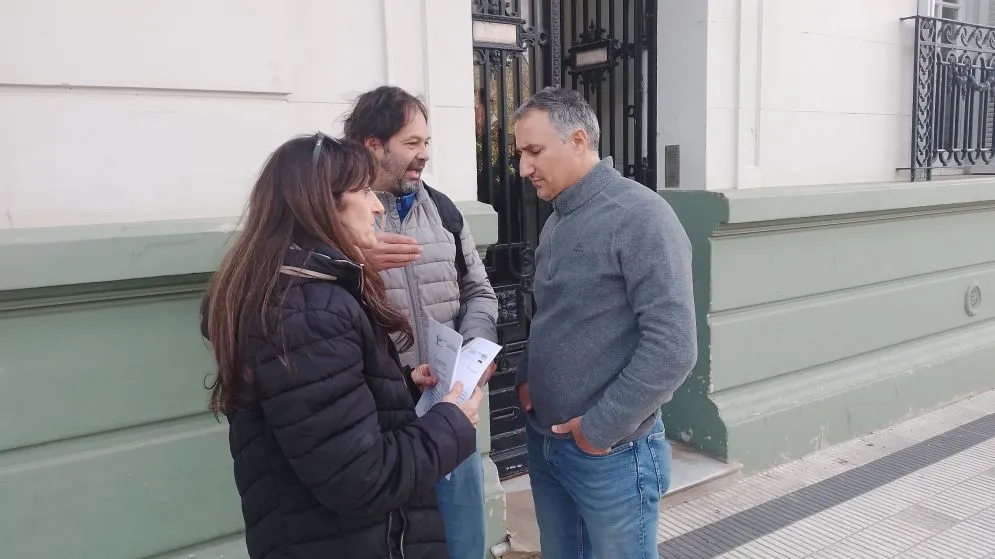 Docentes de SUTEBA llevaron sus reclamos al Ministerio de Trabajo y ANSES