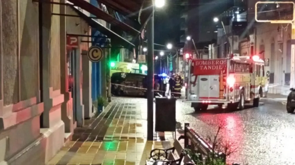 Trágico vuelco en el centro de Tandil: falleció un joven de 30 años