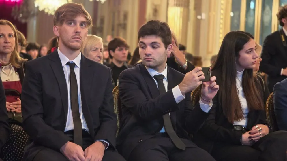 Ante jóvenes de todo el país, Lunghi los instó a desarrollar el "pensamiento crítico"