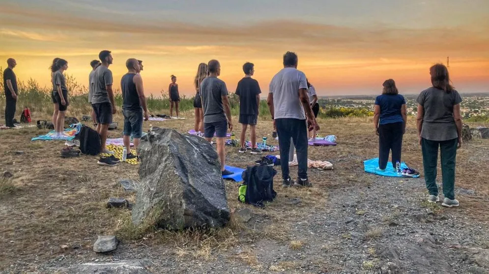 Durante la semana del yoga, presentarán un libro sobre superación personal 
