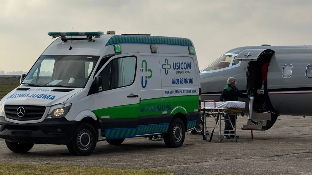 Tandilense fue trasladado de urgencia desde Brasil en un avión sanitario