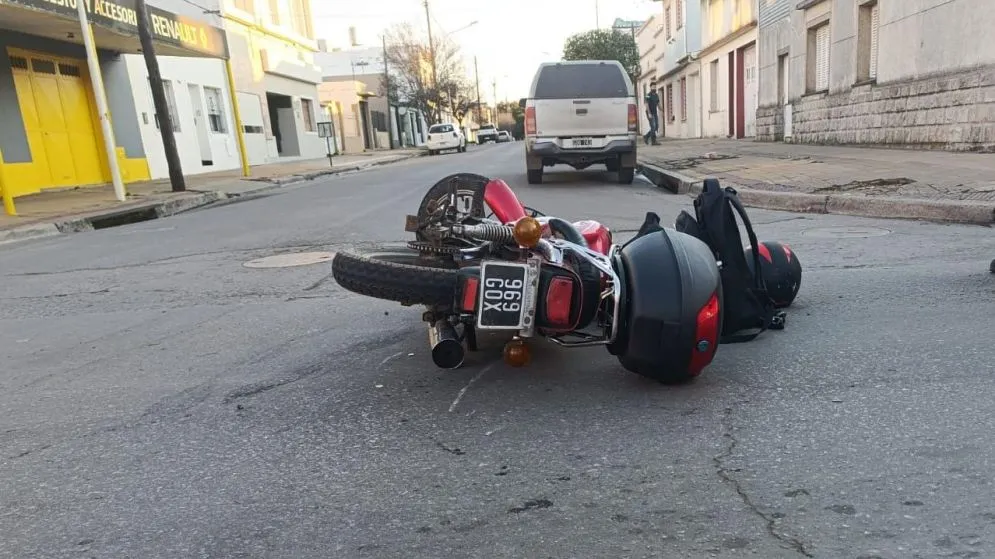 Motociclista herido tras un choque en Pellegrini y Rodríguez