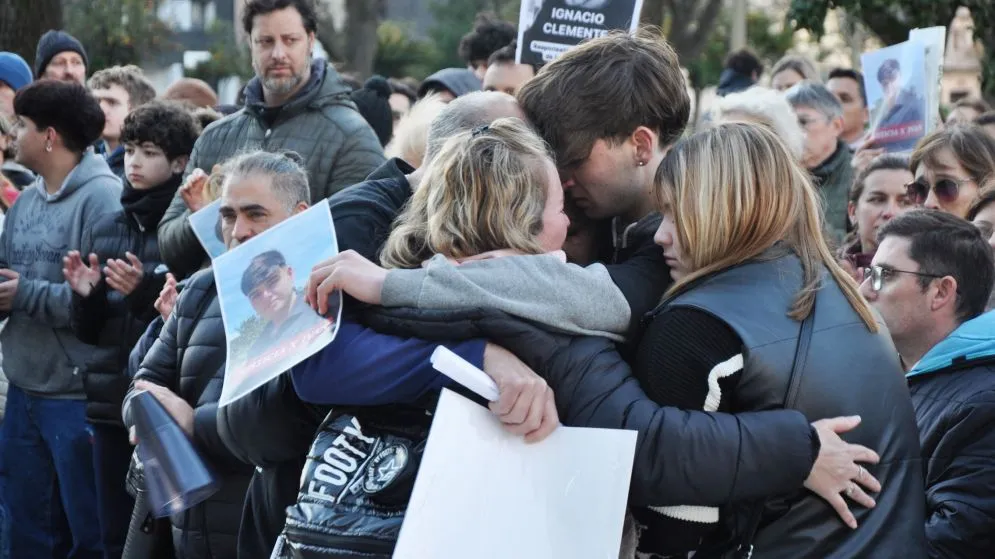 Multitudinaria marcha en Tandil para pedir justicia por Iván González