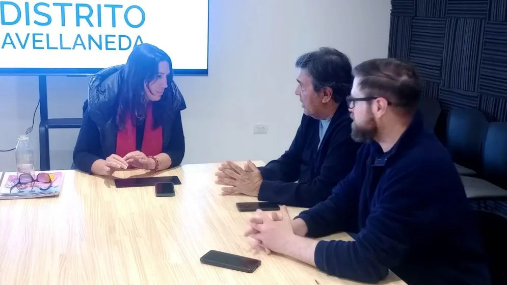 Chacón: "La gente no es estúpida, se da cuenta que hacen obras cuando vienen las elecciones"