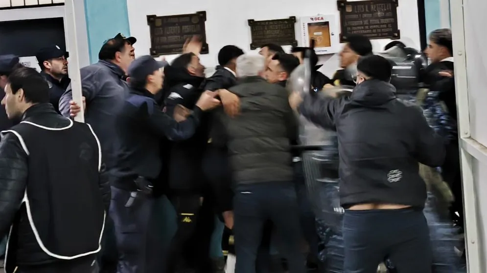 Santamarina perdió con Germinal y el final se descontroló con disturbios