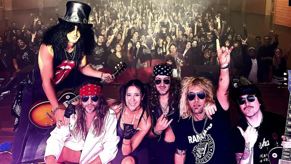 Attitude: "Es un viaje en el tiempo a la época dorada de Guns N' Roses"