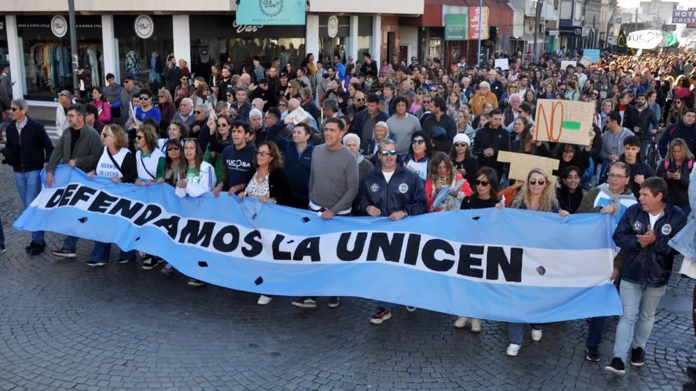 Los docentes universitarios convocaron a un paro en rechazo al veto a la ley de financiamiento