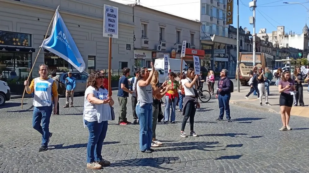 "Semaforazo" en Tandil en defensa de la universidad pública