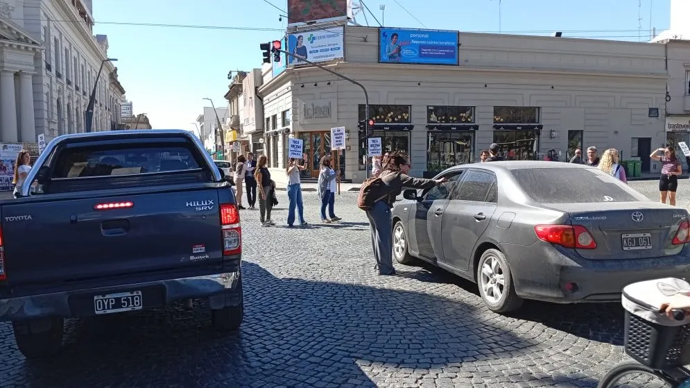 "Semaforazo" en Tandil en defensa de la universidad pública