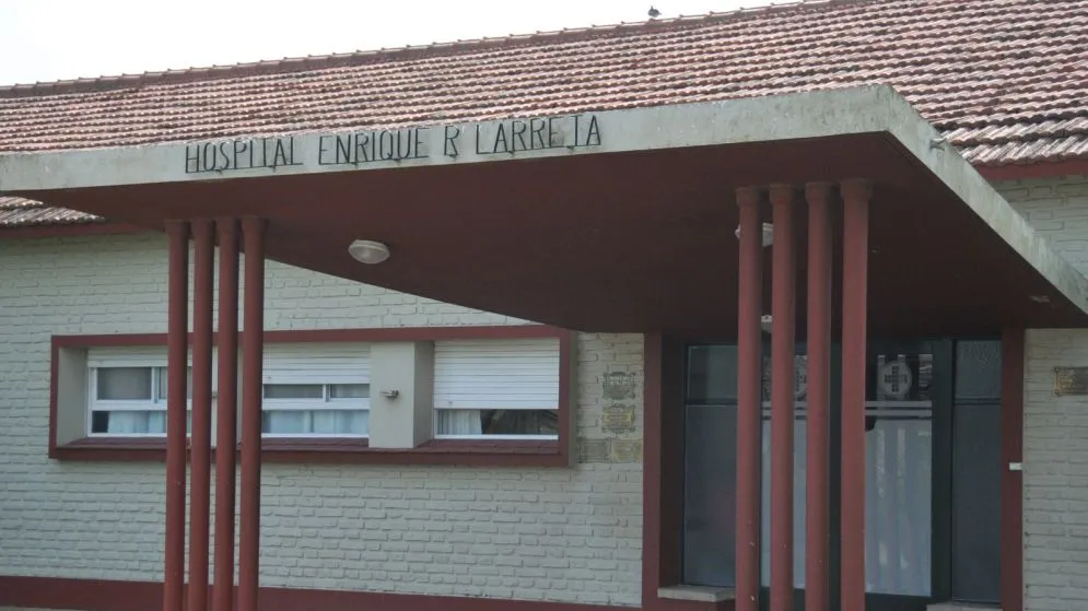 Se adjudicaron las obras de cambio de techos del hospital Enrique Larreta de Vela