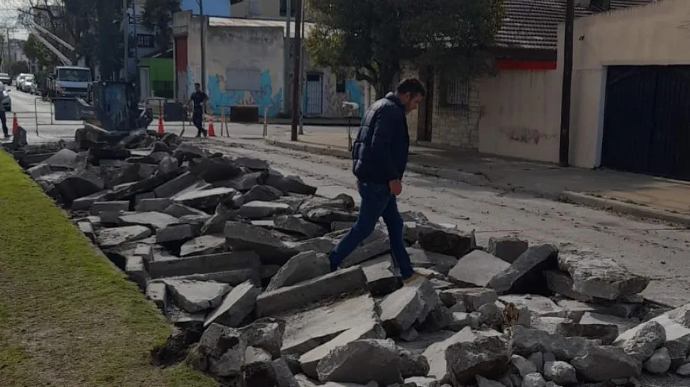 Restricción parcial de tránsito en Mitre entre Roca y Alsina