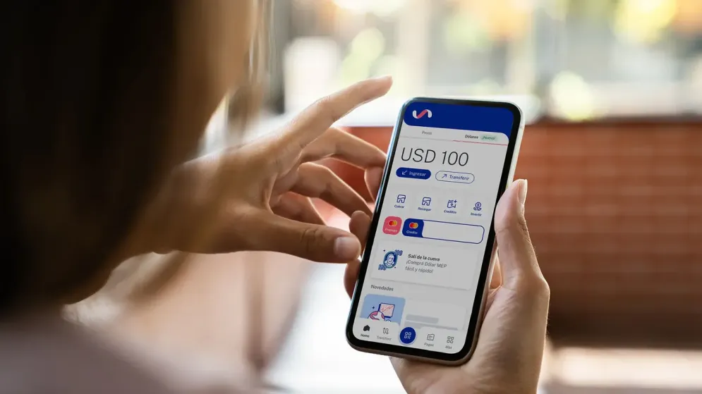 Las billeteras virtuales frenaron la venta del dólar oficial y el BCRA negó cambios normativos