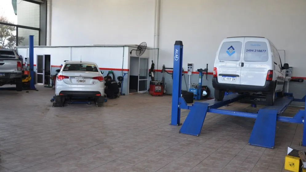 Grupo La Huella inaugura su nuevo espacio en Av. Espora y consolida su crecimiento