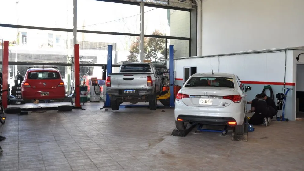 Grupo La Huella inaugura su nuevo espacio en Av. Espora y consolida su crecimiento