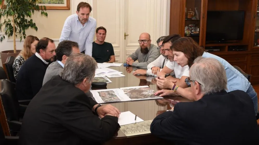 Le presentaron a la ministra Silvina Batakis el programa Municipal de Autoconstrucción de Viviendas