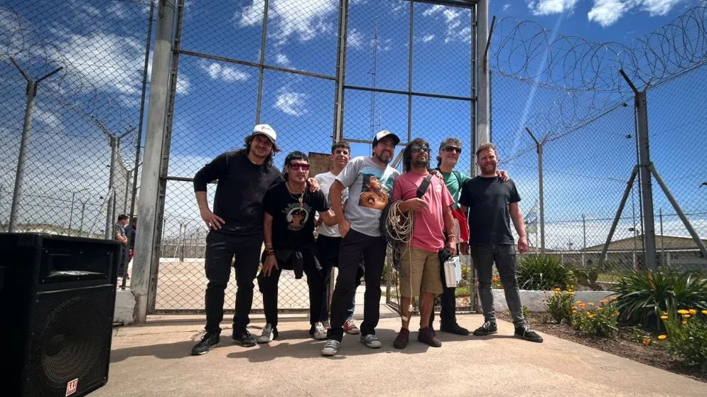 La Reventada llevó su rock a la Unidad Penal 37 de Barker