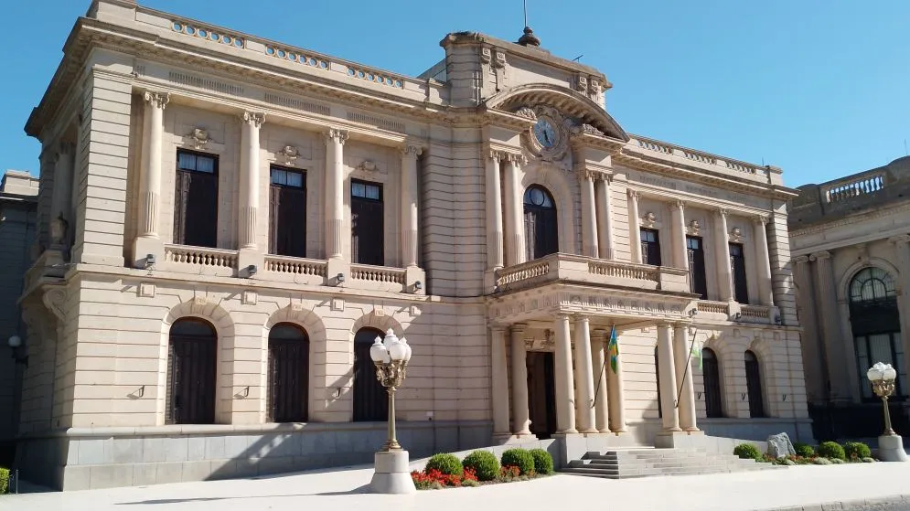 Desde el Municipio lamentan el fallecimiento de la doctora Gladys Brugnone, esposa del intendente