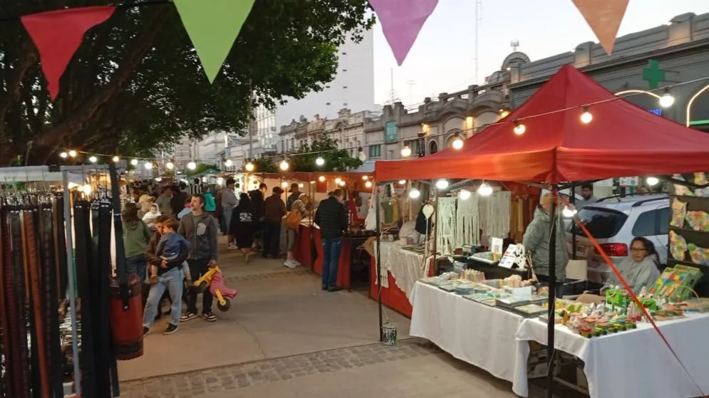 Se desarrolla hasta el lunes el XIII Encuentro Nacional de Artesanos en Tandil