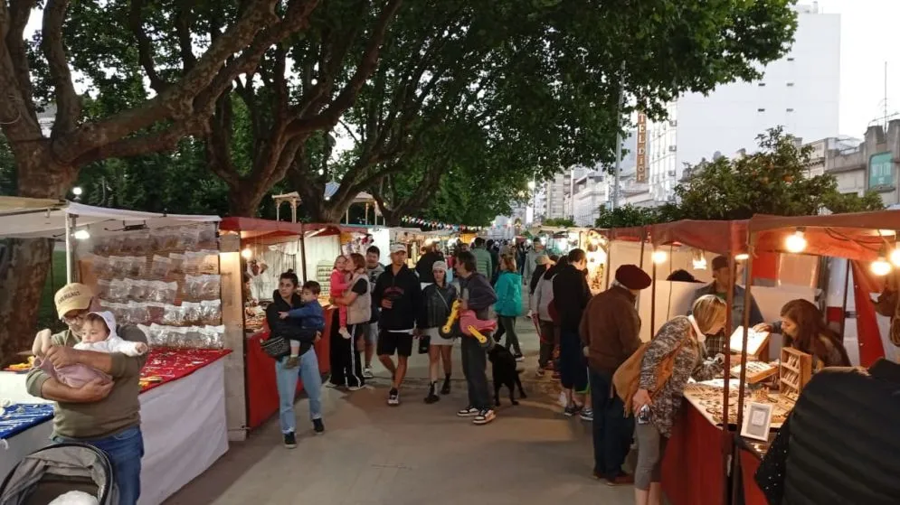 Se desarrolla hasta el lunes el XIII Encuentro Nacional de Artesanos en Tandil