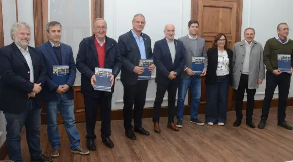 Tandil y otros Municipios firmaron convenio con la Universidad del Centro