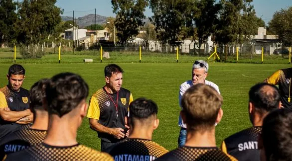 Chopi Izquierdo asumió y dirigió su primer entrenamiento