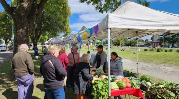 El Mercado Alimenticio Barrial volverá este jueves en la estación