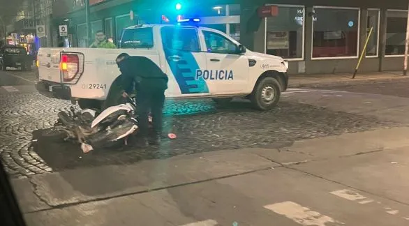Motociclista con fractura tras choque 