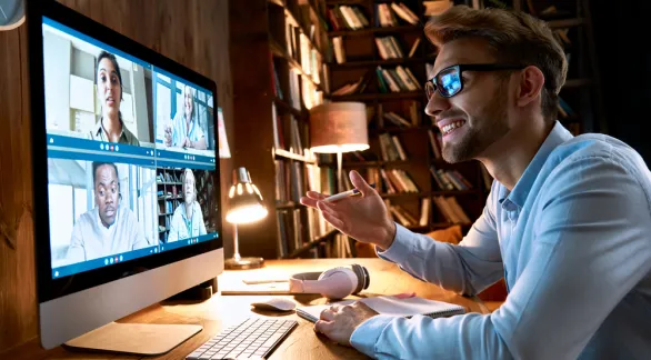 Cómo diseñar y vender tus propios cursos digitales en Internet durante el año 2025