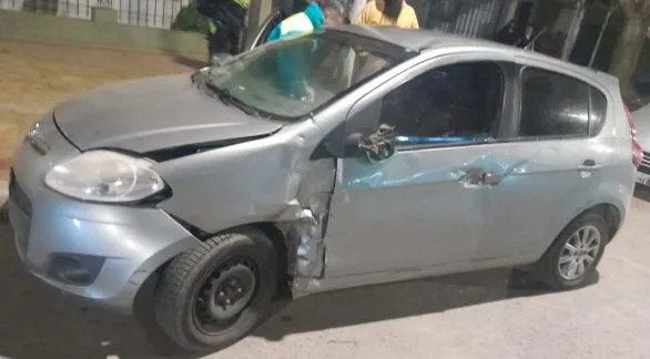Un joven resultó herido tras un choque y posterior incendio de su moto 