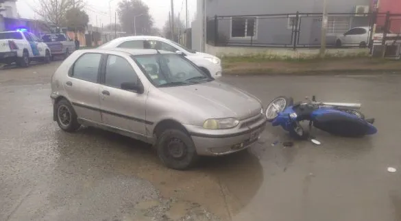 Chocaron un auto y una moto en Formosa y La Pastora