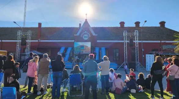 Comenzó el festival "Mi Bandera" en la Estación