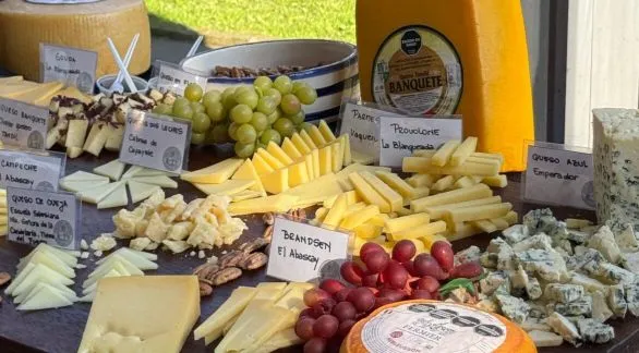 El Cluster Quesero y la experiencia sensorial junto a la Asociación Argentina de Fromageliers