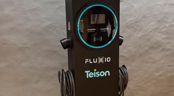 La Hostería de la Cascada apuesta por la movilidad sustentable con una estación de carga para autos eléctricos