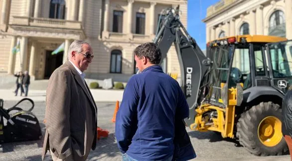 El Municipio adquirió maquinarias viales para el mantenimiento de calles y desagües