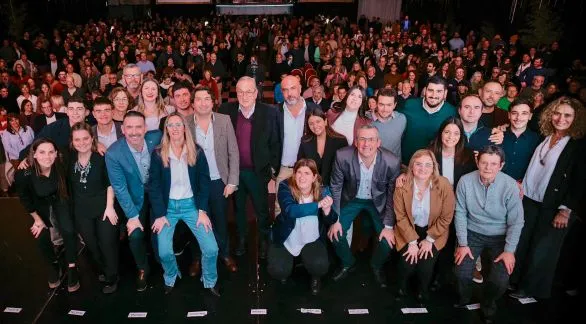 El oficialismo local presentó su lista con un llamado a la unidad y a evitar los extremos