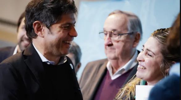 Con la presencia de Kicillof, 52 familias recibieron su vivienda