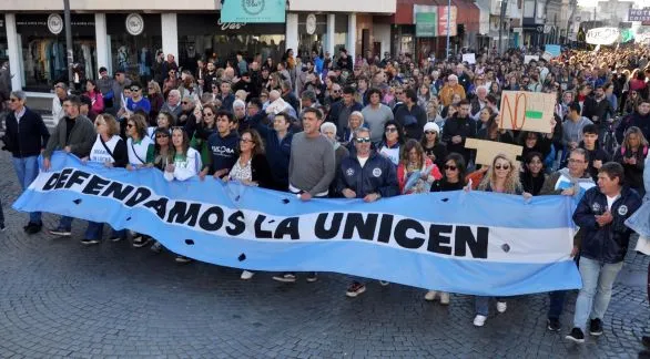 Los docentes universitarios convocaron a un paro en rechazo al veto a la ley de financiamiento