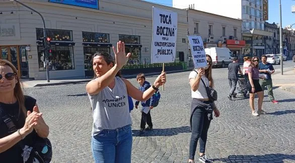 "Semaforazo" en Tandil en defensa de la universidad pública