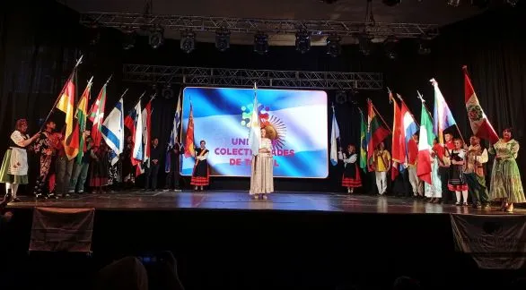 Con gran convocatoria, comenzó la 35ª Fiesta de las Colectividades en Tandil