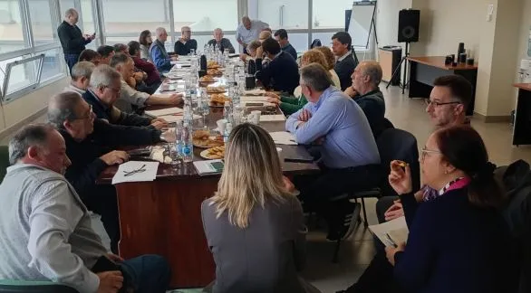 Representantes del sector eléctrico provincial se reunieron en Tandil