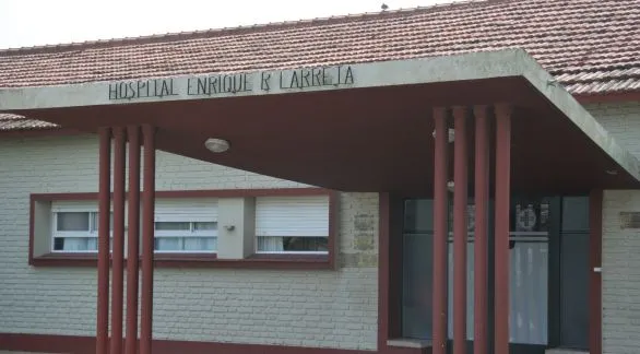 Se adjudicaron las obras de cambio de techos del hospital Enrique Larreta de Vela
