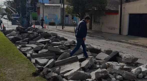 Restricción parcial de tránsito en Mitre entre Roca y Alsina