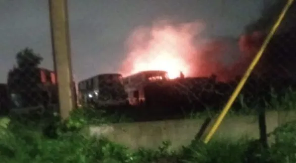 Tercer incendio en menos de un mes en el depósito de colectivos de Río Paraná