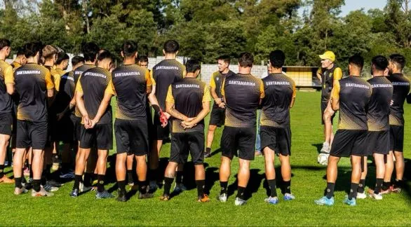 El plantel de Santamarina denunció graves incumplimientos salariales