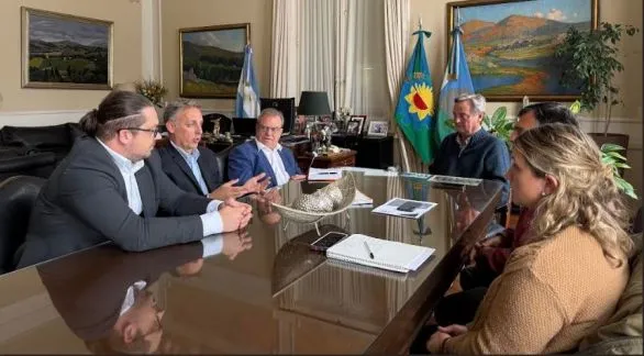 Gestiones para que Tandil sea sede latinoamericana de una importante entidad de lechería