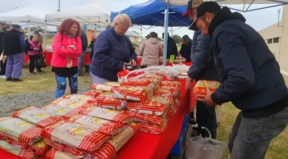 Retoma sus actividades el Mercado Alimenticio Barrial en la Estación de Trenes