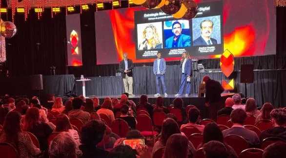 Presentaron un enfoque multisectorial para construir hábitos digitales saludables