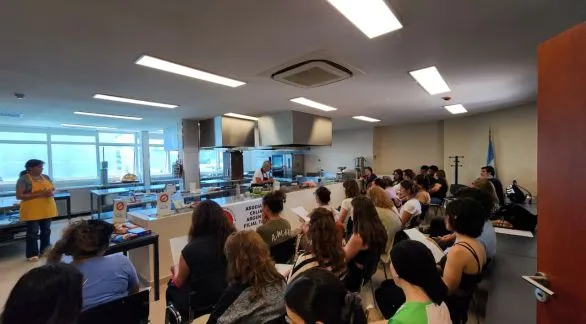 Importante participación en el 5° Taller de Cocina sin Gluten que se realizó en UTHGRA