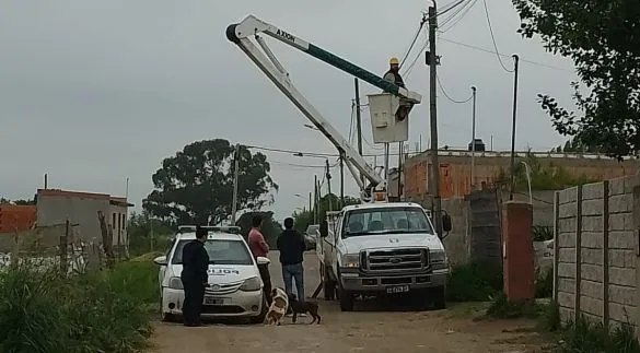 La Usina volvió a cortar conexiones clandestinas en la toma de La Movediza