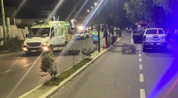 Dos heridos tras el choque de una moto contra un cartel